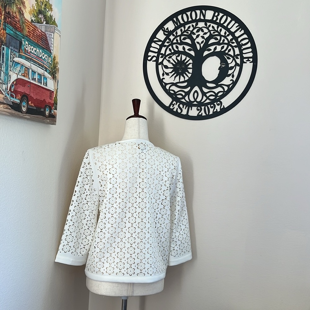 Ruby Rd. Floral Cut Out Short Cardigan/Jacket - Picture 5 of 9